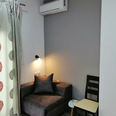 Valachis Neos Marmaras