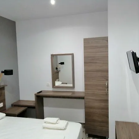 Valachis * Neos Marmaras