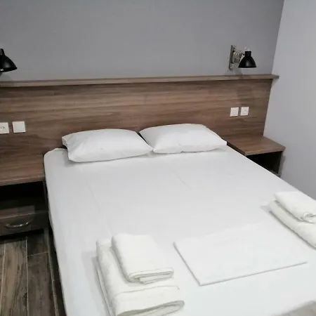 Apartament Valachis *