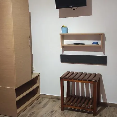 Apartment Valachis Neos Marmaras