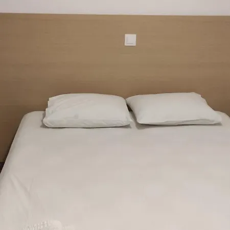 Valachis Apartment *