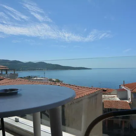 Apartment Valachis Neos Marmaras