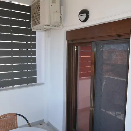 Valachis Apartment *